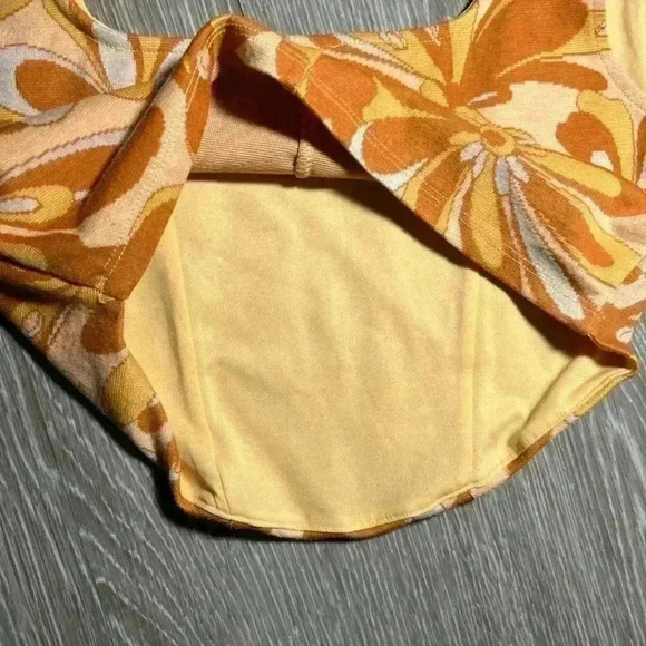 🔥🔥Zara yellow & orange crop top - Picture 3 of 5